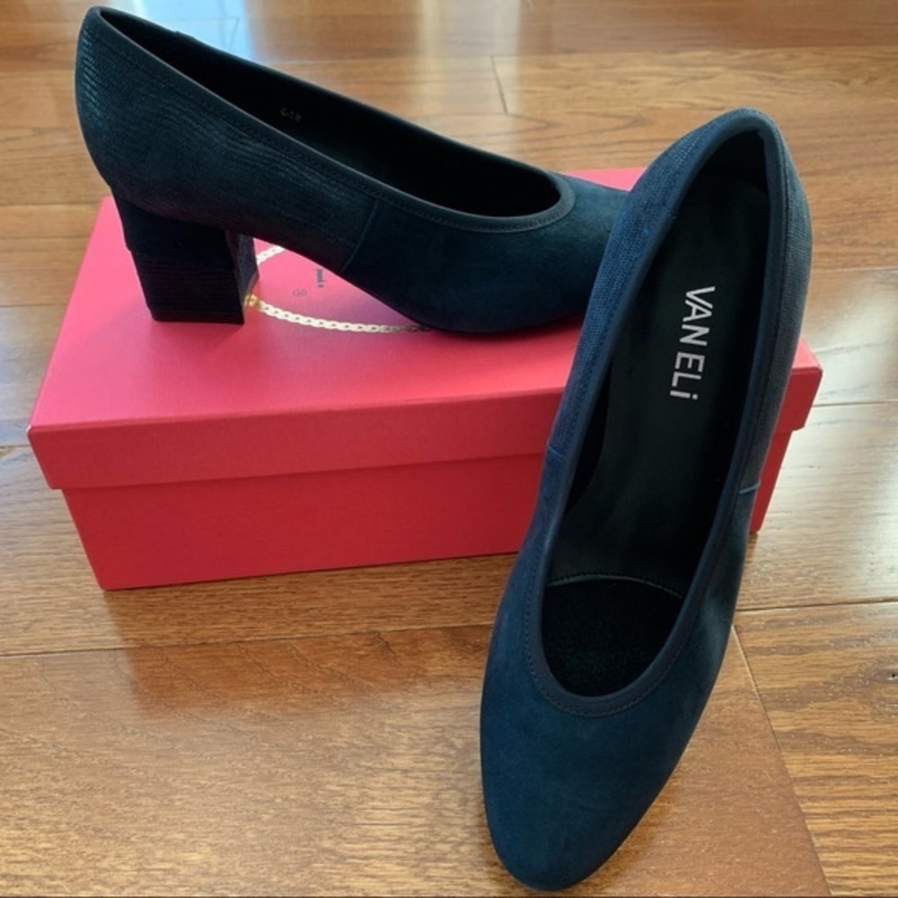 Vaneli Debora Navy Suede Almond To Block Heel 6.5W